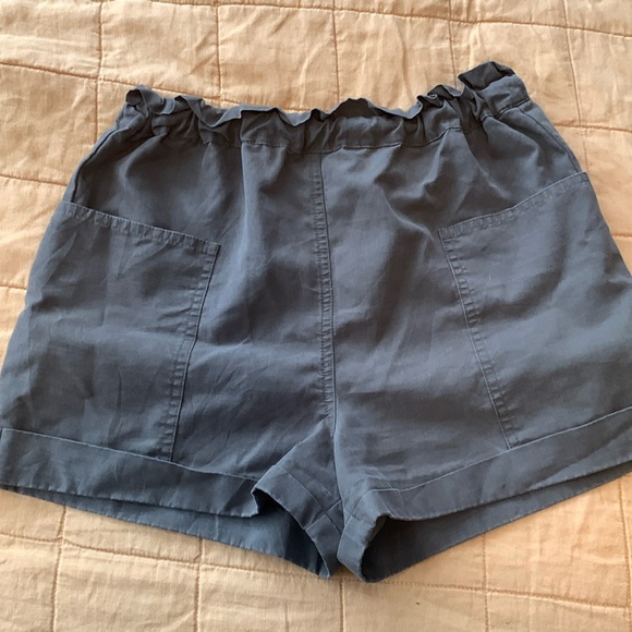 Wilfred paperbag high rise forest green short S - Picture 2 of 3